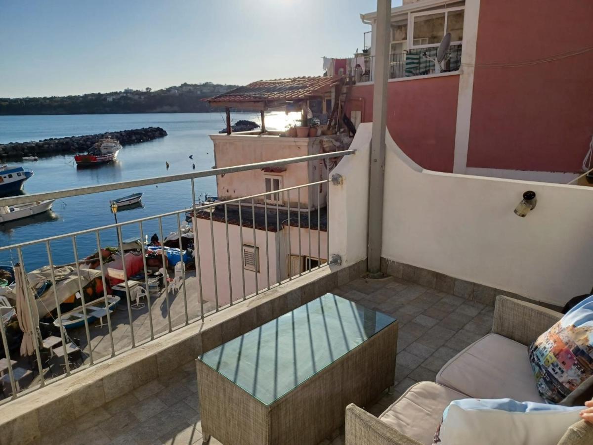 La Terrazza Di Maria Apartment Procida Bagian luar foto