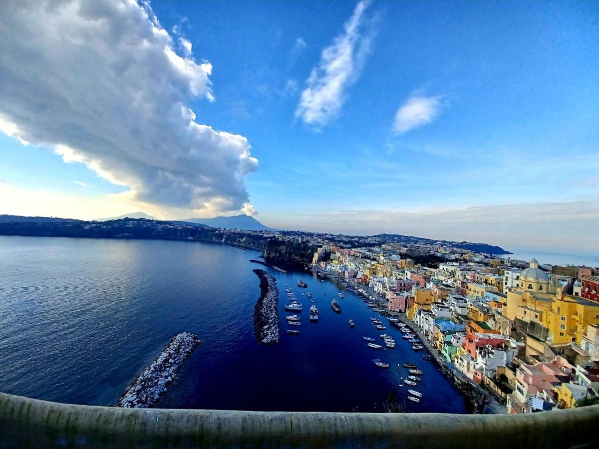 La Terrazza Di Maria Apartment Procida Bagian luar foto